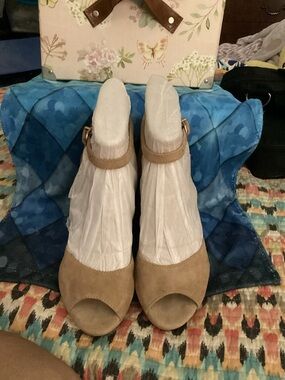 Clarks Tan Suede Peep-Toe Wedge Sandals with Ankle Strap